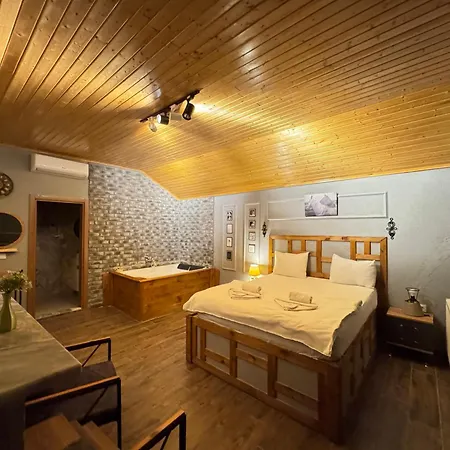 Tas Mahall Luxury Bed & Breakfast