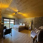 Tas Mahall Luxury Bed & Breakfast 5*