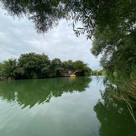 Alojamento de Acomodação e Pequeno-almoço Tas Mahall Luxury